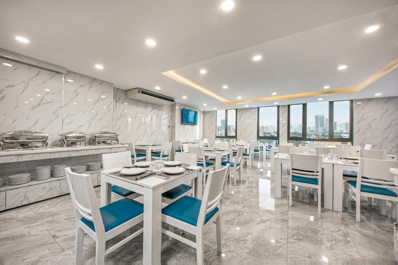 Calix Hotel Da Nang Exterior photo