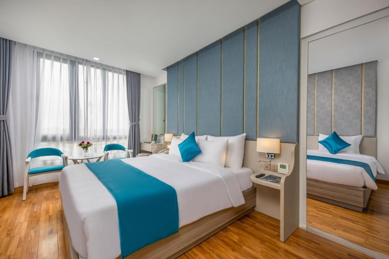 Calix Hotel Da Nang Exterior photo