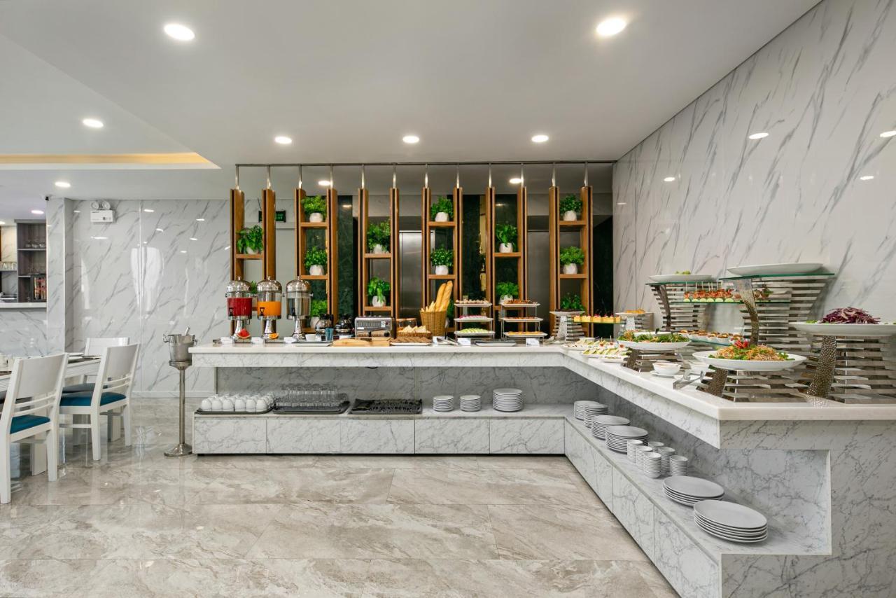 Calix Hotel Da Nang Exterior photo