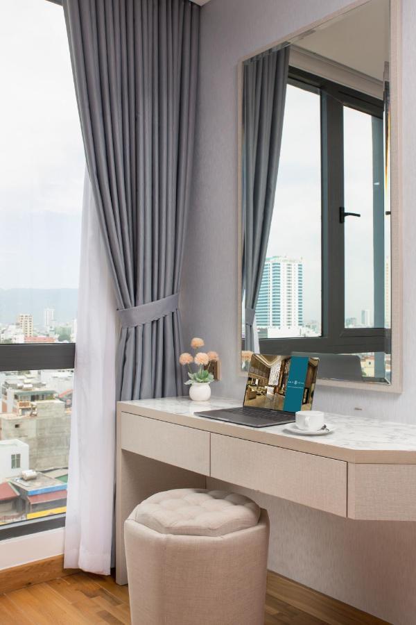 Calix Hotel Da Nang Exterior photo
