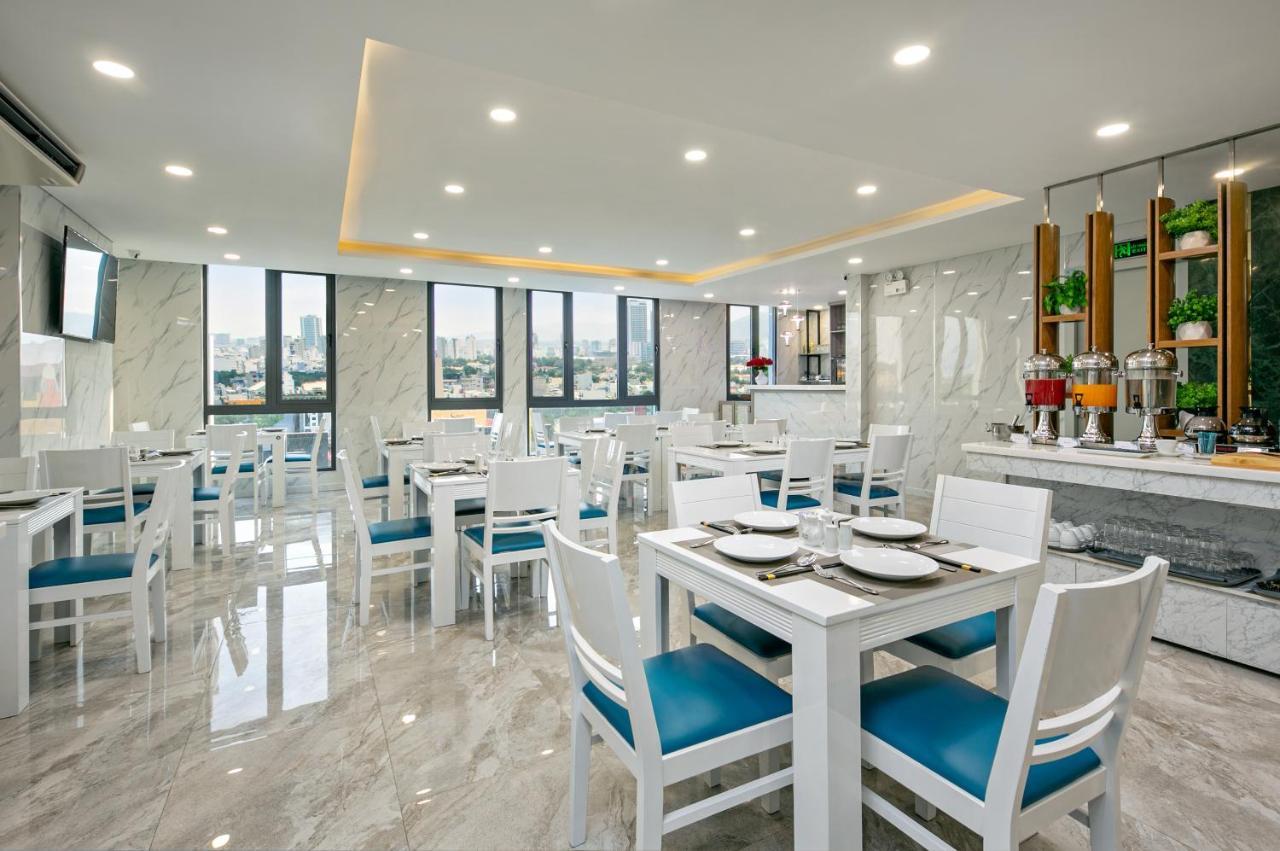 Calix Hotel Da Nang Exterior photo