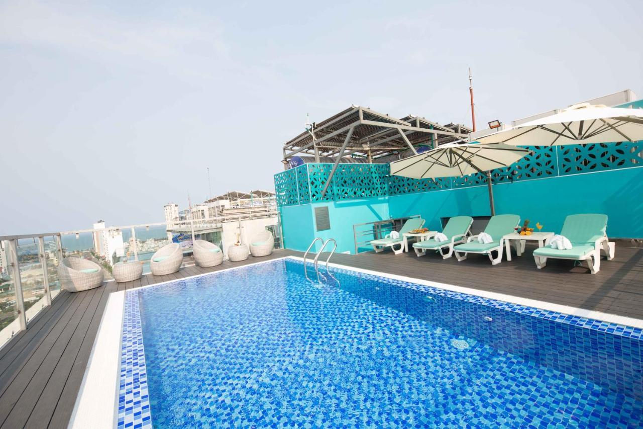 Calix Hotel Da Nang Exterior photo