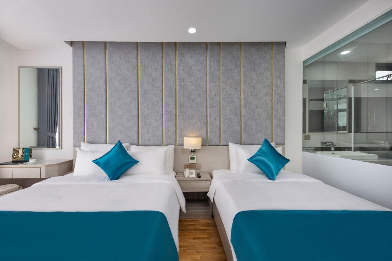 Calix Hotel Da Nang Exterior photo